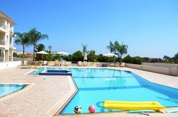 Poppy Apartment Protaras Bagian luar foto
